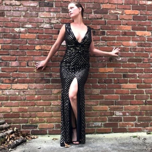 City Goddess London Women's Black Gold Sequin Maxi Dress With V-Neck Sz 6 2575 - Picture 2 of 15